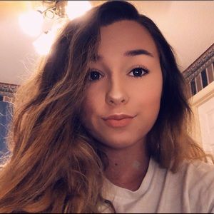 Meet your Posher, Alison